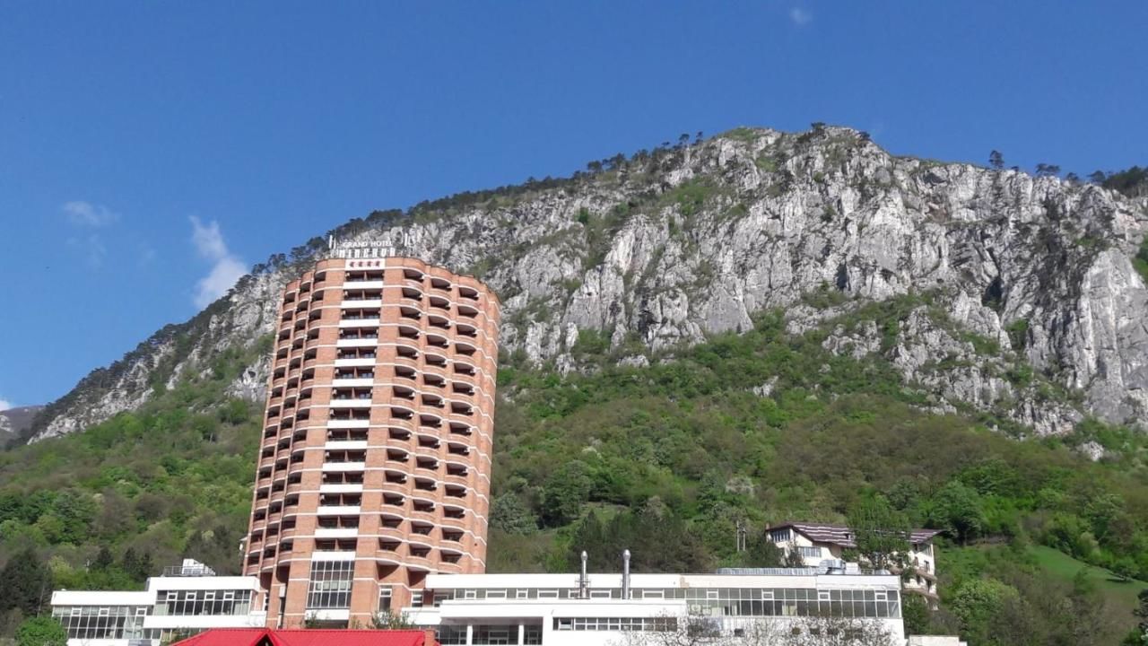 Отель Grand Hotel Minerva Resort & SPA Бэиле-Еркулане