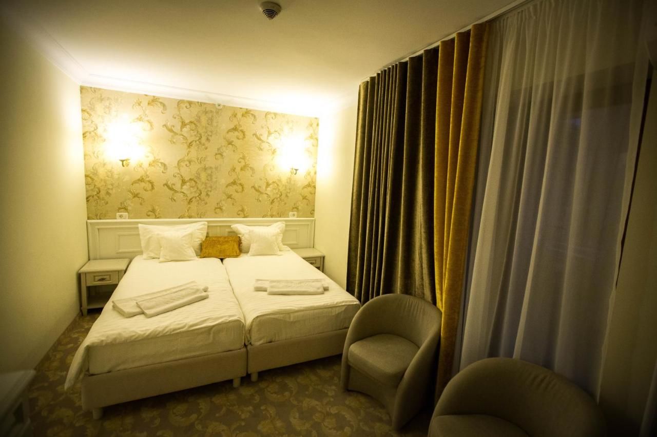 Отель Grand Hotel Minerva Resort & SPA Бэиле-Еркулане-8